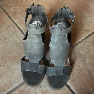 Casual ankle strap sandal